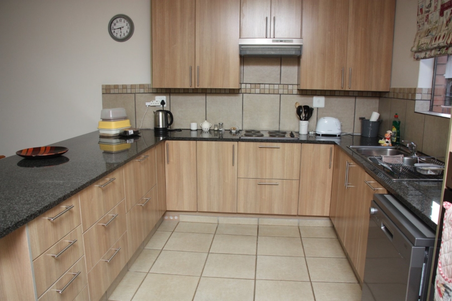 2 Bedroom Property for Sale in Langenhovenpark Free State